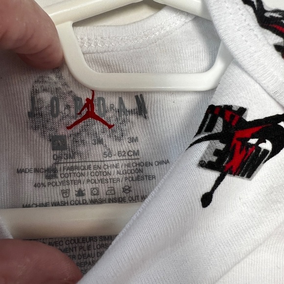 Jordan‎ onesie - Picture 3 of 4